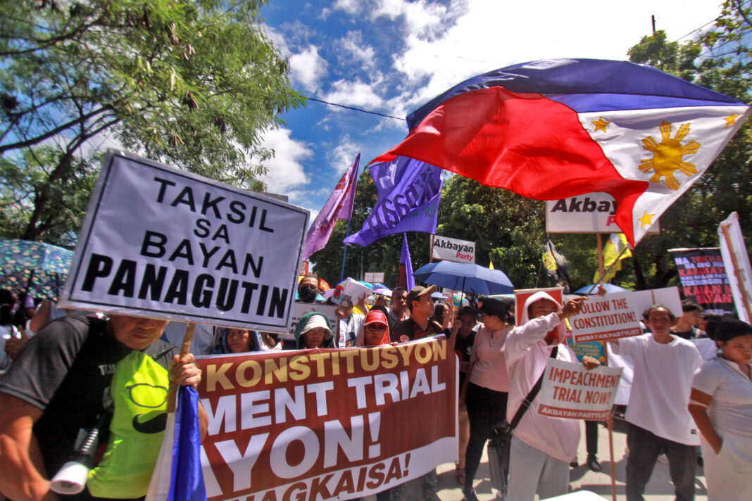 impeachment-rally-senate